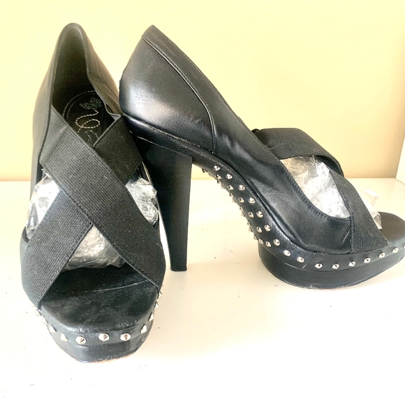 Jessica Bennet - Picture 5 of 6